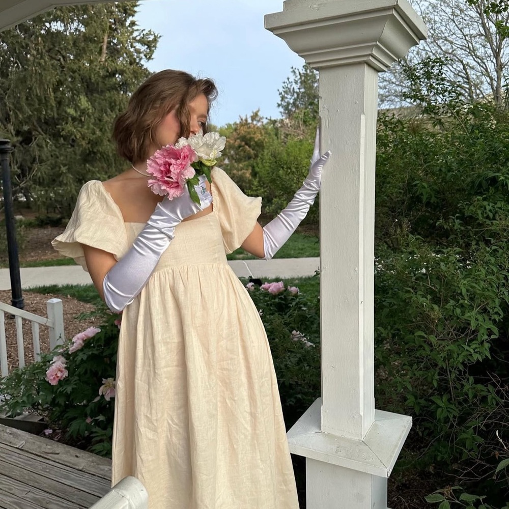 DISSH Cream Puff Sleeve Dress